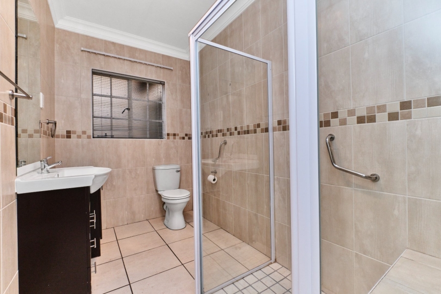 3 Bedroom Property for Sale in Honeydew Manor Gauteng