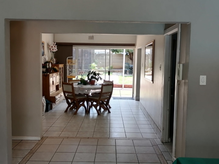 3 Bedroom Property for Sale in South Crest Gauteng