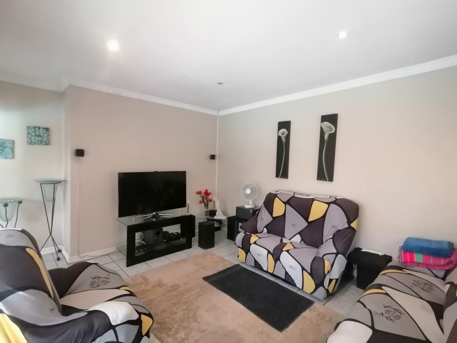 3 Bedroom Property for Sale in South Crest Gauteng