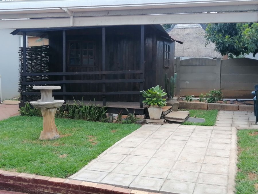 3 Bedroom Property for Sale in South Crest Gauteng