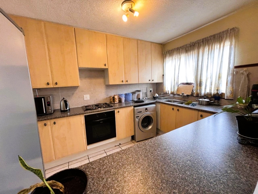 2 Bedroom Property for Sale in Eco Park Gauteng