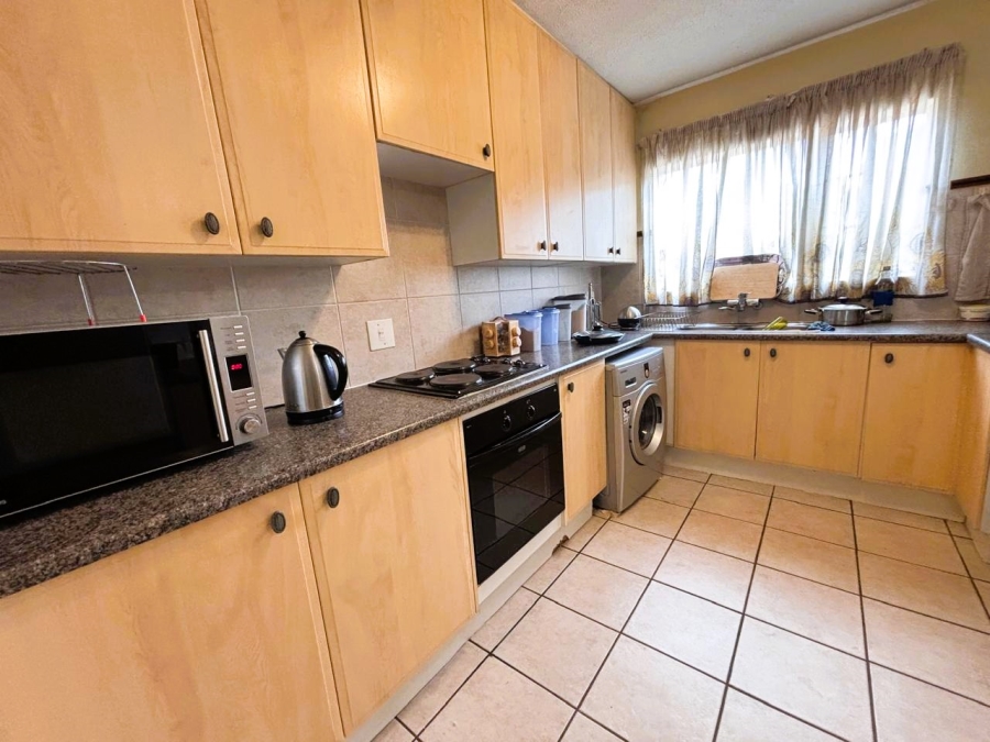 2 Bedroom Property for Sale in Eco Park Gauteng