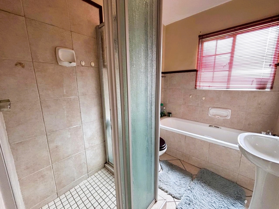 2 Bedroom Property for Sale in Eco Park Gauteng