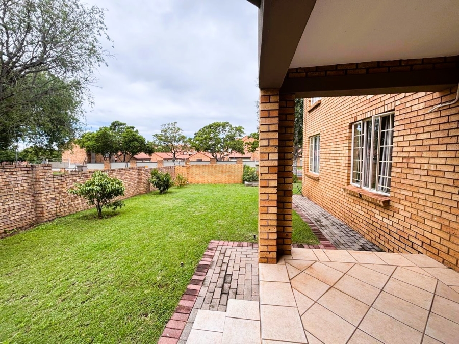 2 Bedroom Property for Sale in Eco Park Gauteng