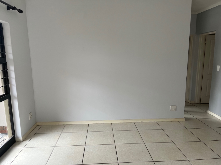 To Let 2 Bedroom Property for Rent in Fourways Gauteng