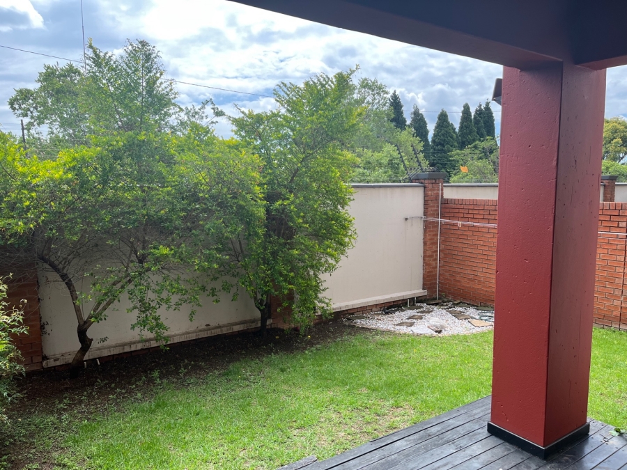 To Let 2 Bedroom Property for Rent in Fourways Gauteng