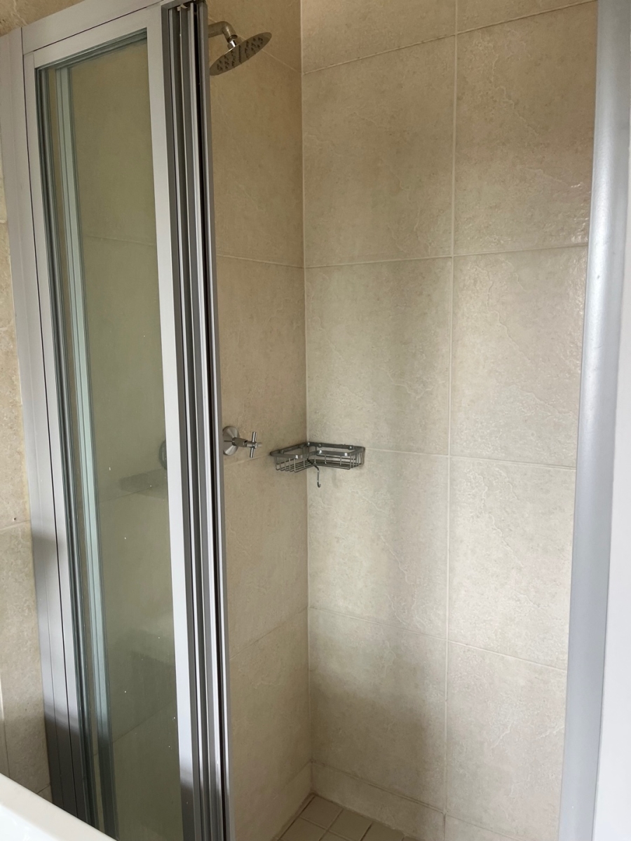 To Let 2 Bedroom Property for Rent in Fourways Gauteng