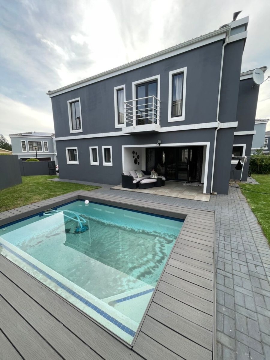 To Let 4 Bedroom Property for Rent in Carlswald Gauteng