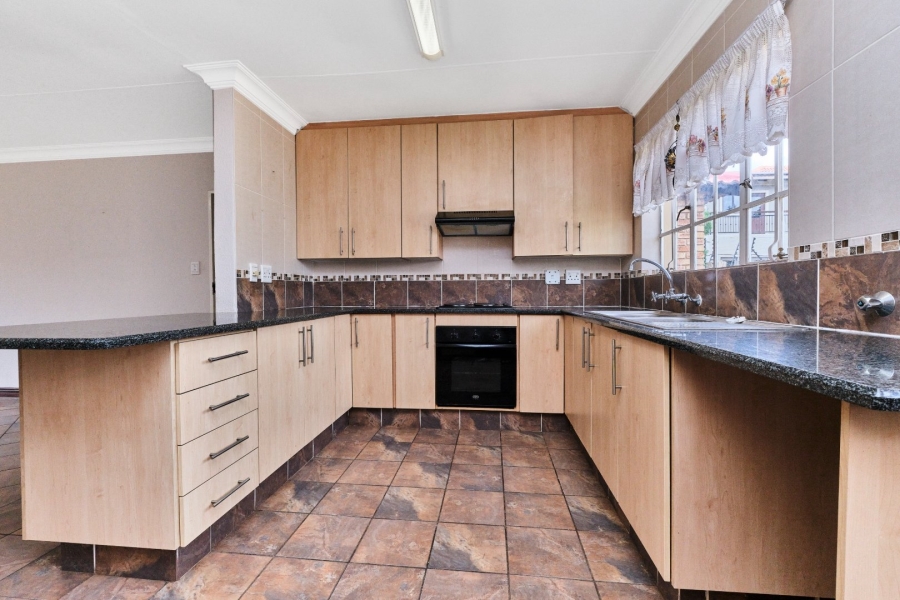 3 Bedroom Property for Sale in Wilgeheuwel Gauteng