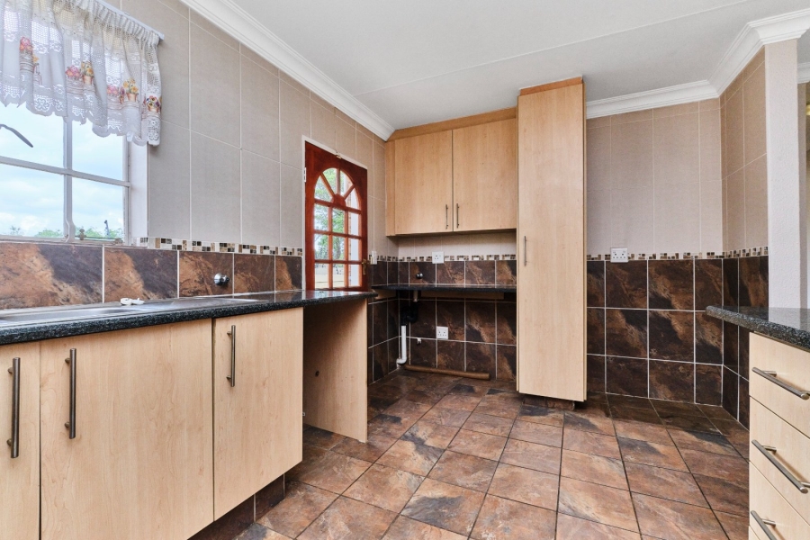 3 Bedroom Property for Sale in Wilgeheuwel Gauteng