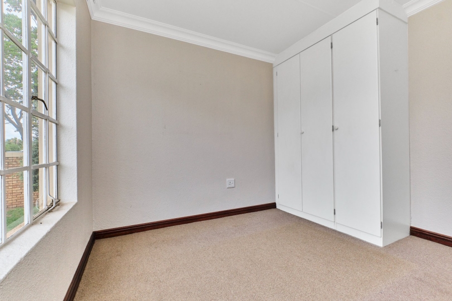 3 Bedroom Property for Sale in Wilgeheuwel Gauteng