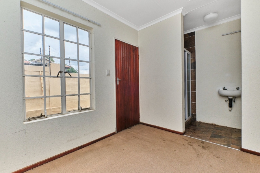 3 Bedroom Property for Sale in Wilgeheuwel Gauteng