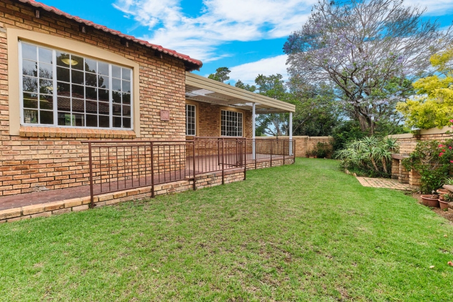 3 Bedroom Property for Sale in Wilgeheuwel Gauteng