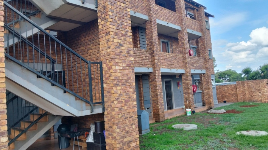 2 Bedroom Property for Sale in Clarina Gauteng