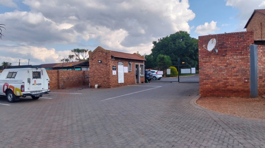 2 Bedroom Property for Sale in Clarina Gauteng