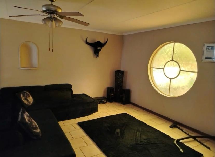 To Let 3 Bedroom Property for Rent in Vanderbijlpark SE 6 Gauteng