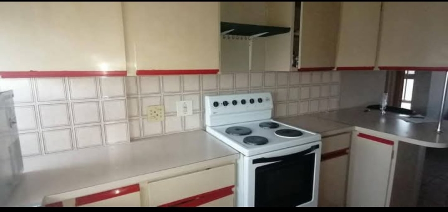 To Let 2 Bedroom Property for Rent in Mayville Gauteng