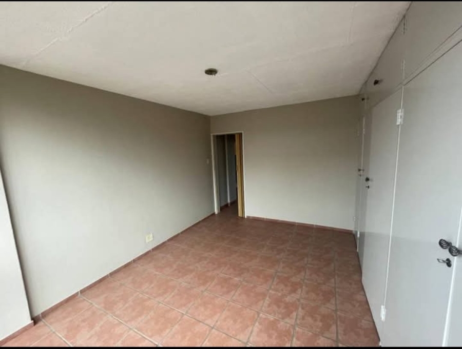 To Let 2 Bedroom Property for Rent in Mayville Gauteng