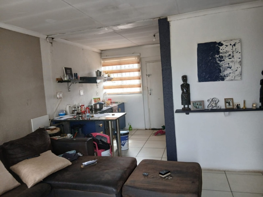 6 Bedroom Property for Sale in Naledi Gauteng