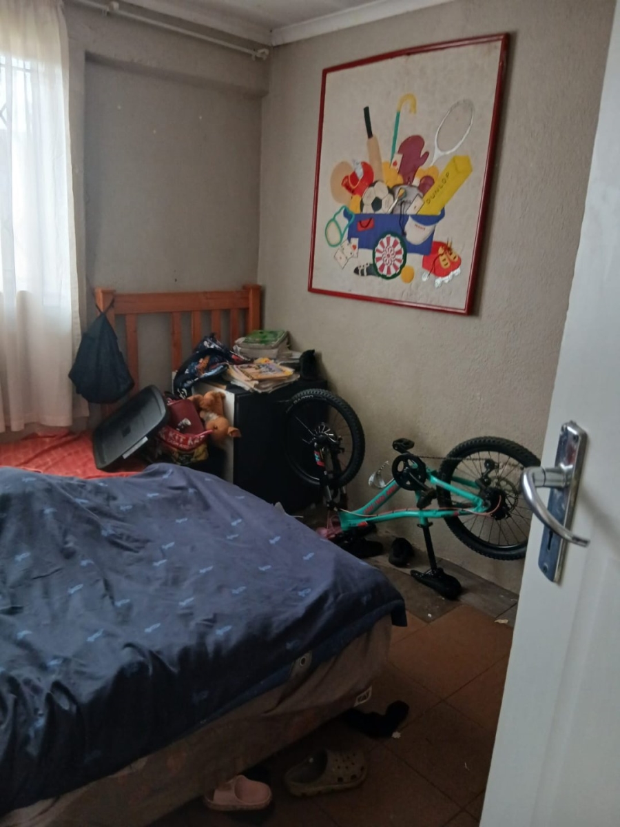 6 Bedroom Property for Sale in Naledi Gauteng