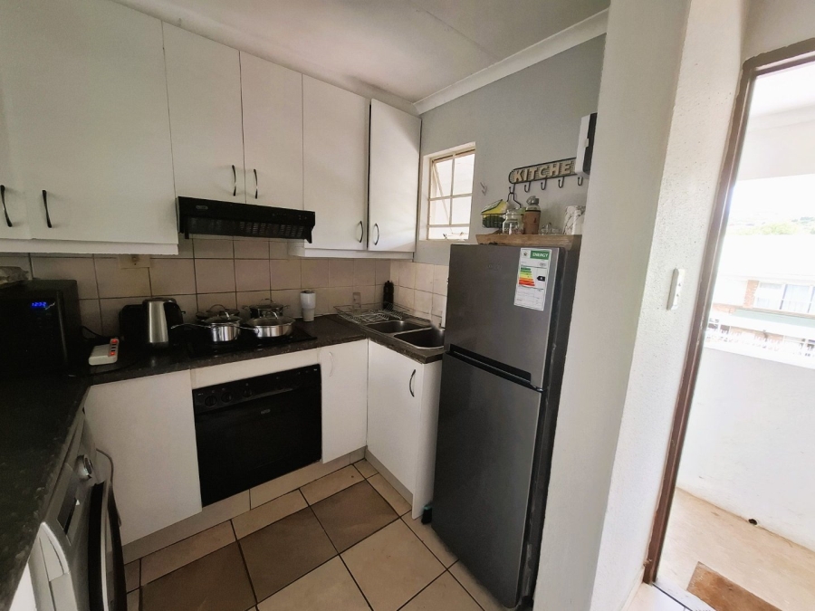 To Let 2 Bedroom Property for Rent in Groenkloof Gauteng