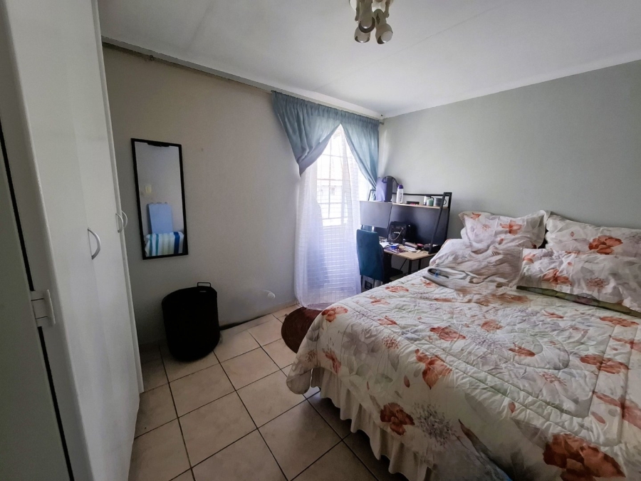 To Let 2 Bedroom Property for Rent in Groenkloof Gauteng