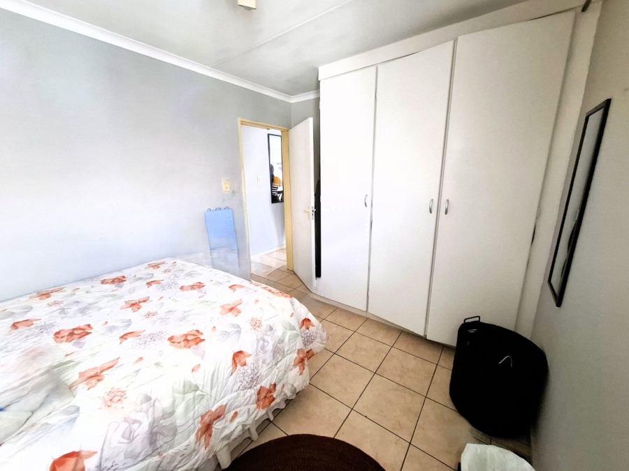 To Let 2 Bedroom Property for Rent in Groenkloof Gauteng