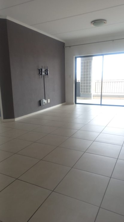 2 Bedroom Property for Sale in Longmeadow Gauteng