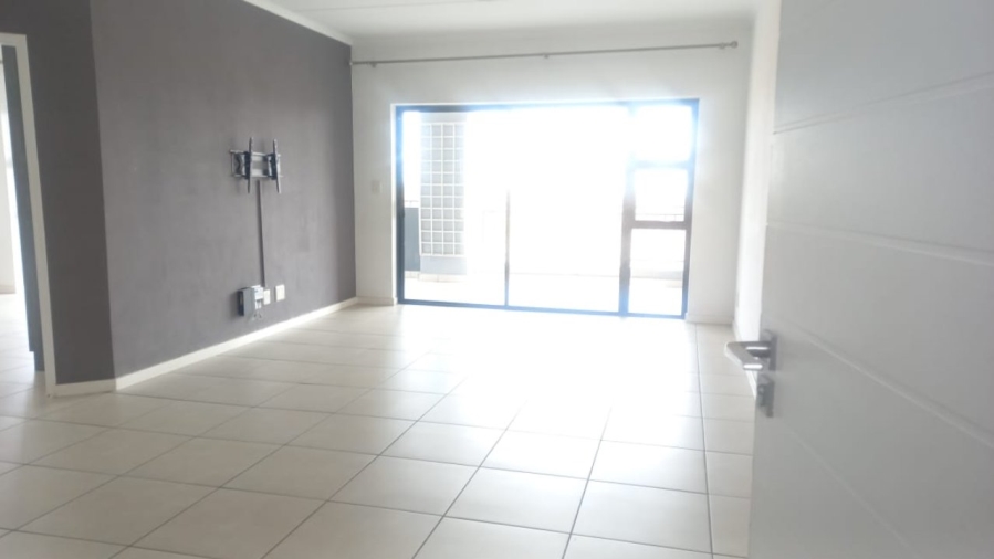2 Bedroom Property for Sale in Longmeadow Gauteng