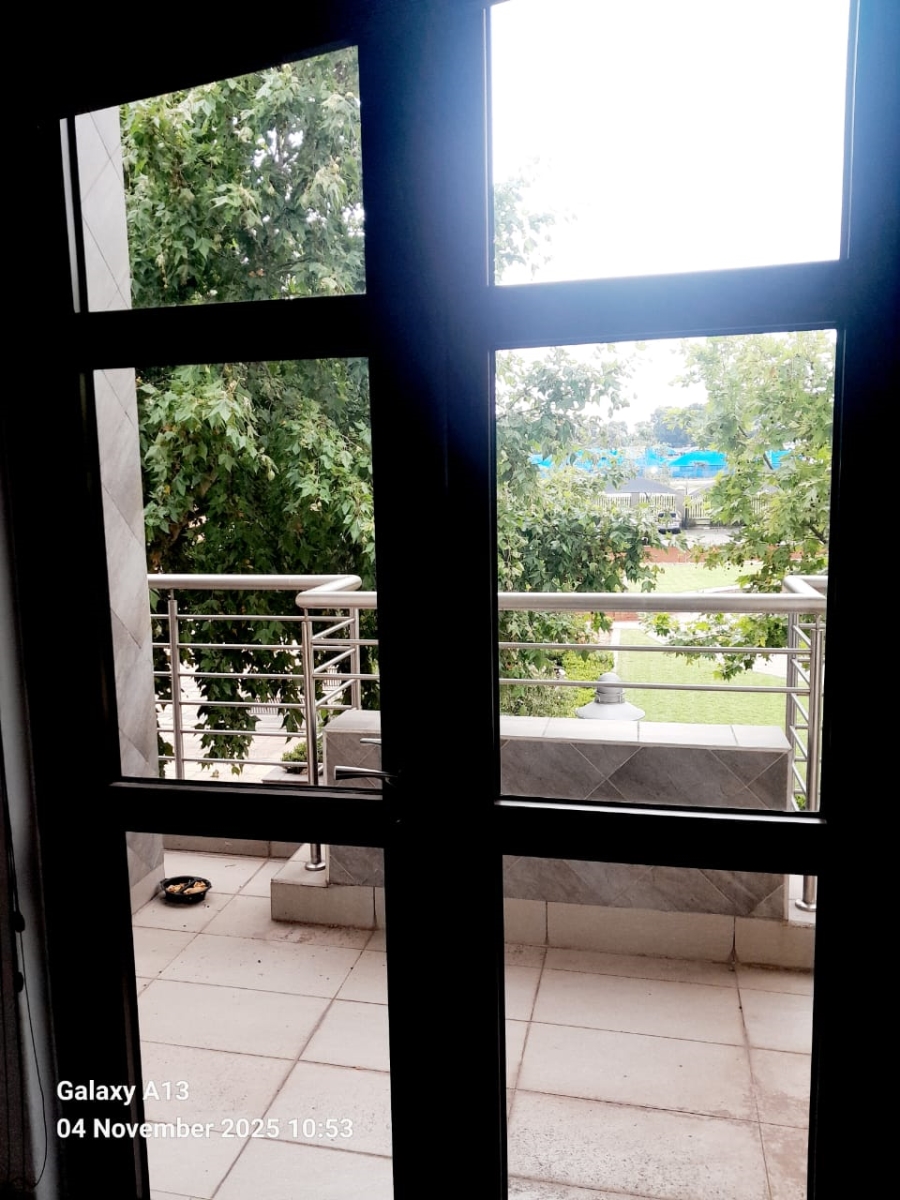 To Let commercial Property for Rent in Parkhaven Gauteng