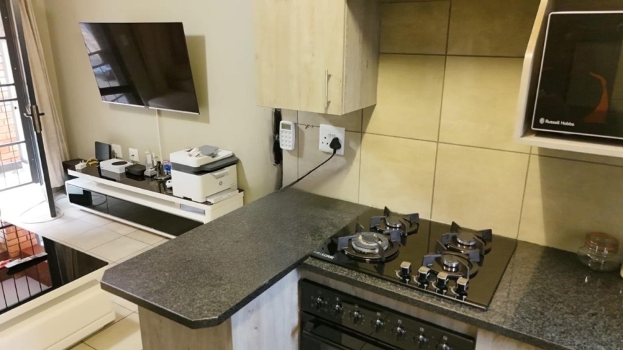 2 Bedroom Property for Sale in Montana Tuine Gauteng