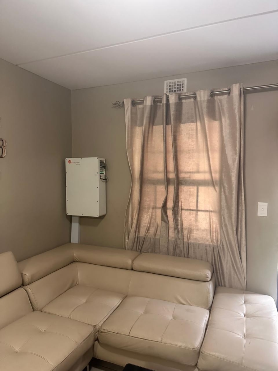 2 Bedroom Property for Sale in Montana Tuine Gauteng