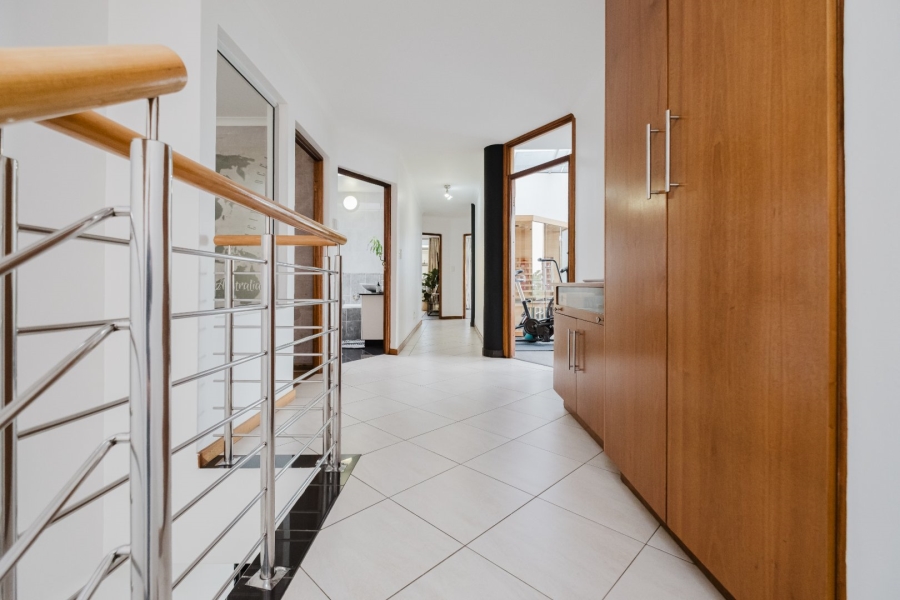 4 Bedroom Property for Sale in Glenvista Gauteng