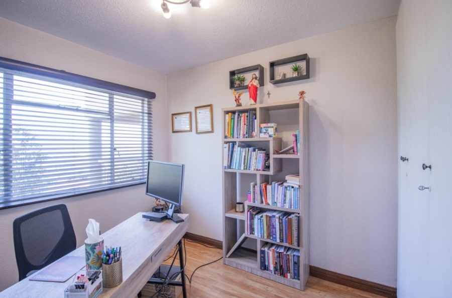 3 Bedroom Property for Sale in Primrose Hill Gauteng