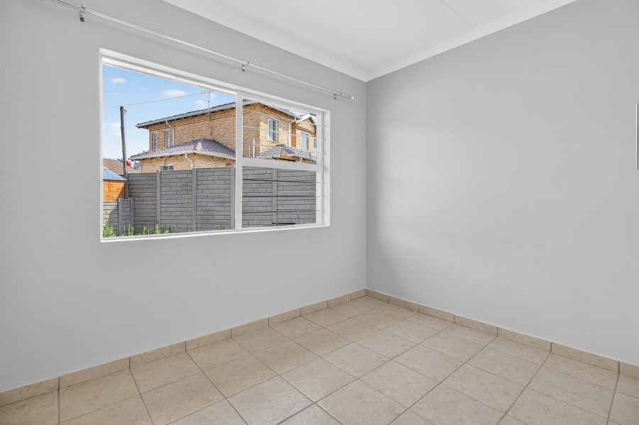 3 Bedroom Property for Sale in Weltevreden Park Gauteng