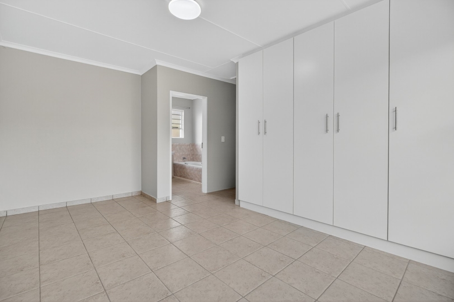 3 Bedroom Property for Sale in Weltevreden Park Gauteng