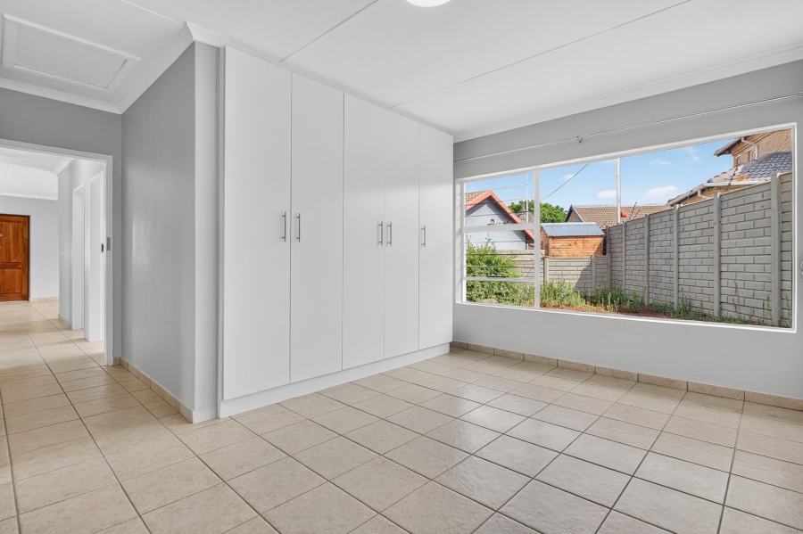 3 Bedroom Property for Sale in Weltevreden Park Gauteng