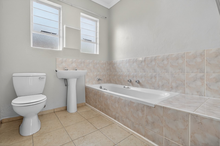 3 Bedroom Property for Sale in Weltevreden Park Gauteng