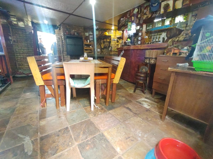 2 Bedroom Property for Sale in La Montagne Gauteng