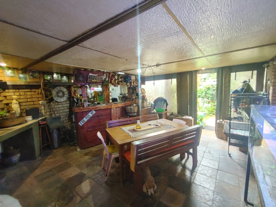 2 Bedroom Property for Sale in La Montagne Gauteng