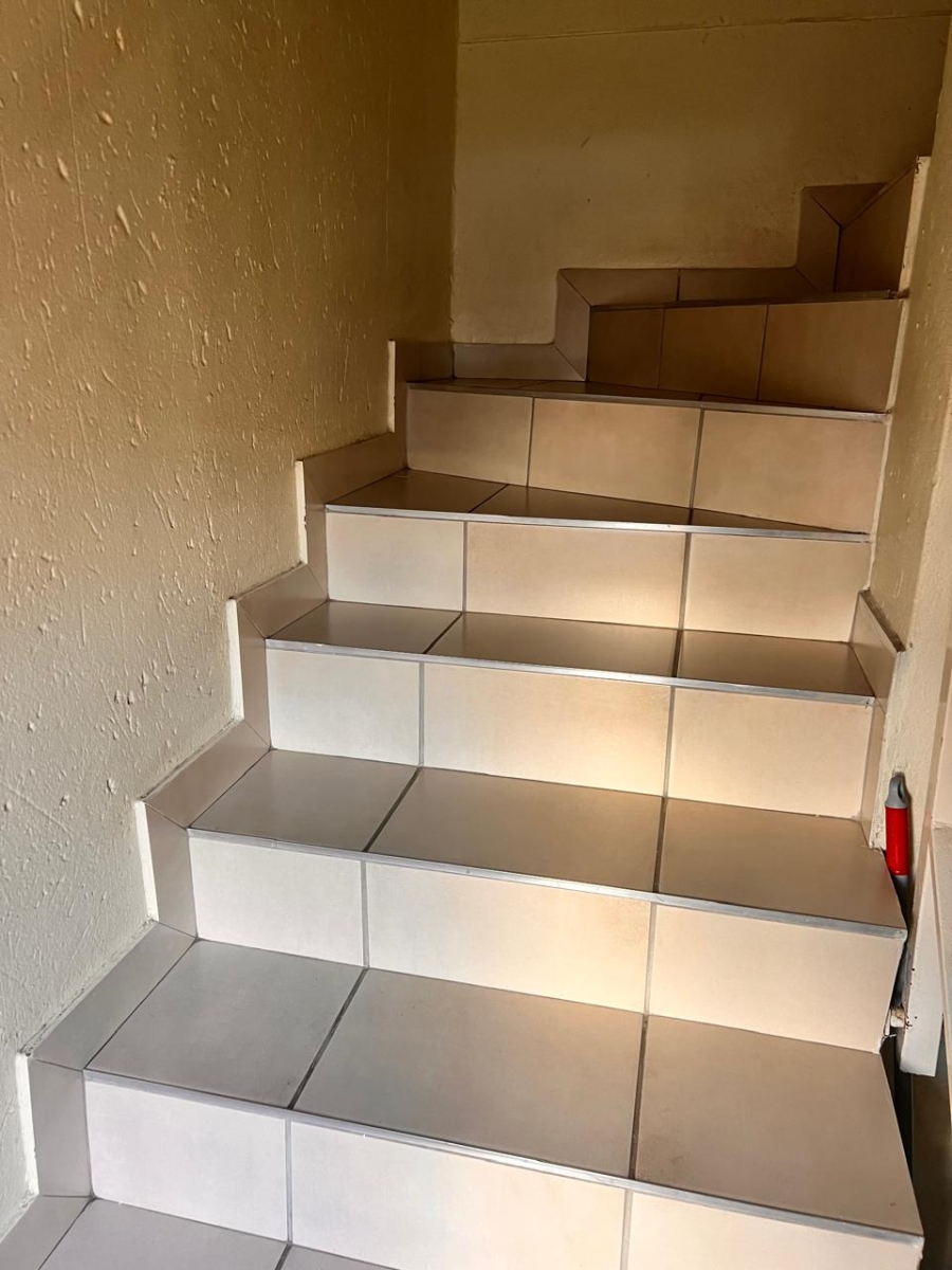 To Let 2 Bedroom Property for Rent in Greenstone Hill Gauteng