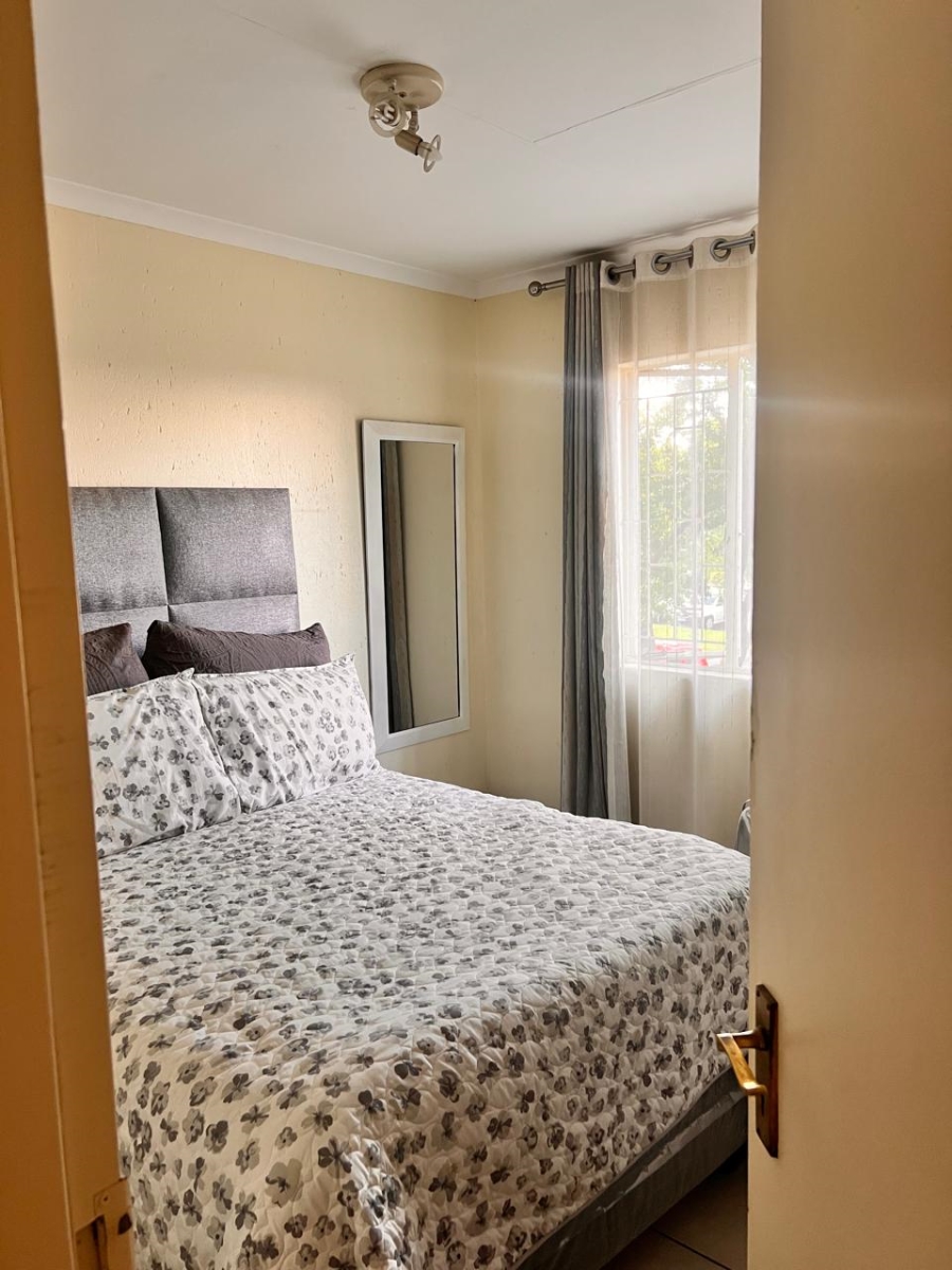To Let 2 Bedroom Property for Rent in Greenstone Hill Gauteng
