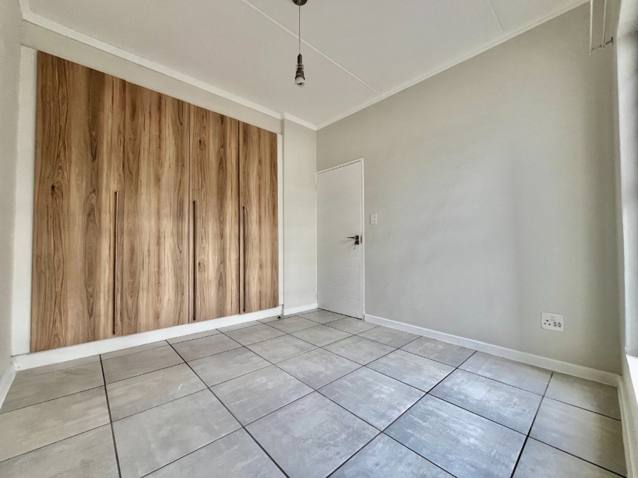 To Let  Bedroom Property for Rent in Crowthorne AH Gauteng