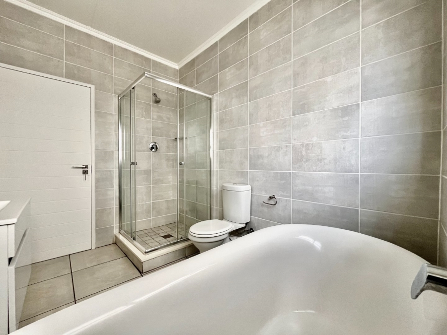 To Let  Bedroom Property for Rent in Crowthorne AH Gauteng