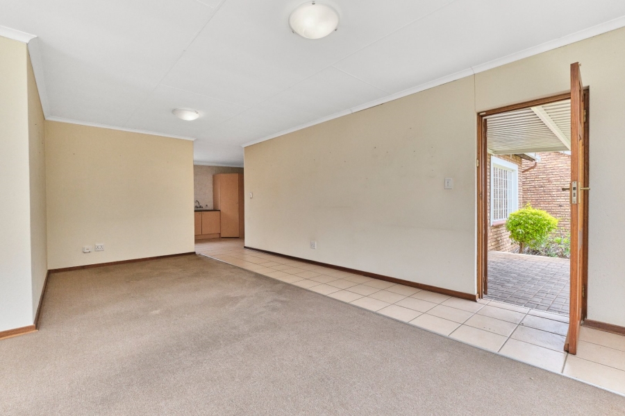 2 Bedroom Property for Sale in Honeydew Gauteng