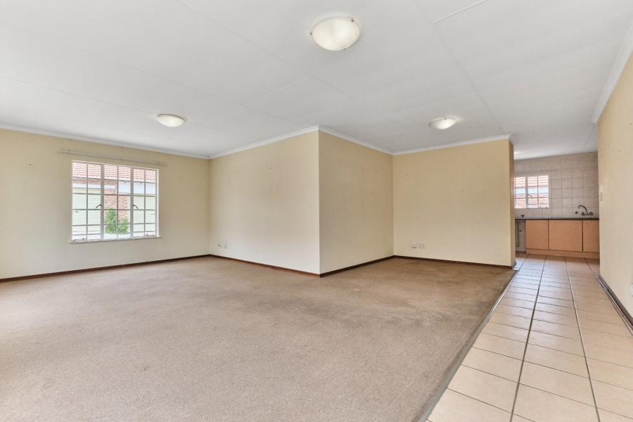 2 Bedroom Property for Sale in Honeydew Gauteng