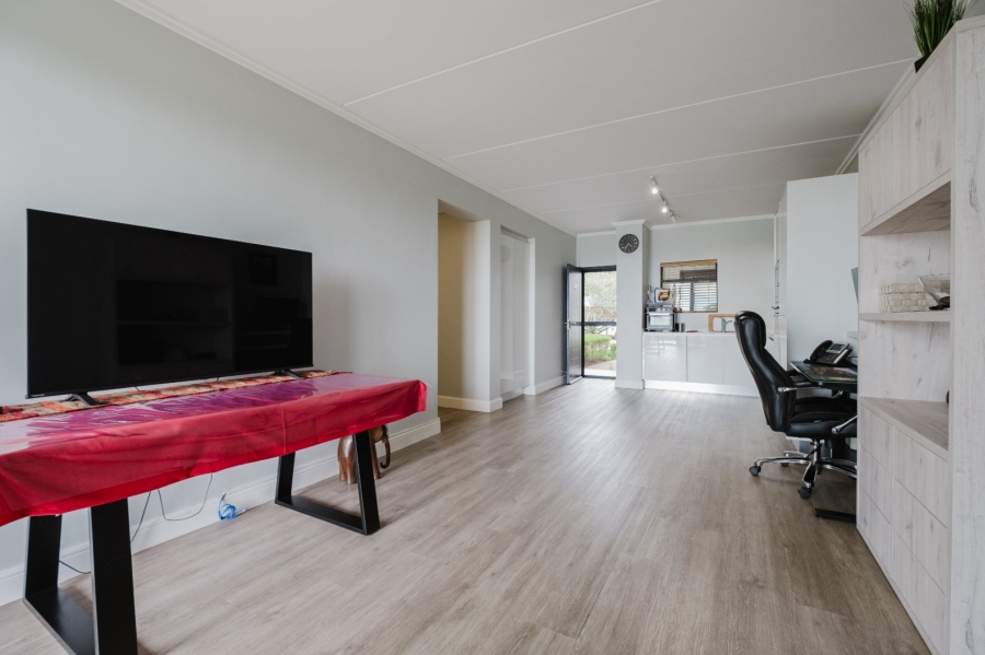 2 Bedroom Property for Sale in Serengeti Lifestyle Estate Gauteng