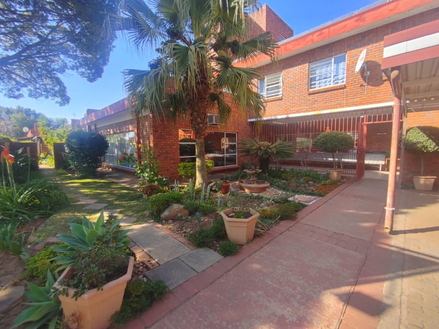 1 Bedroom Property for Sale in Villieria Gauteng