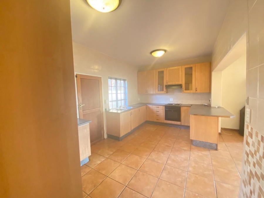 To Let 3 Bedroom Property for Rent in Halfway Gardens Gauteng