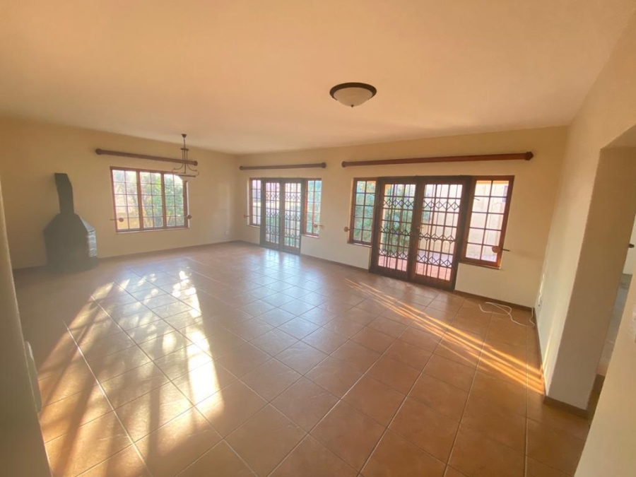 To Let 3 Bedroom Property for Rent in Halfway Gardens Gauteng